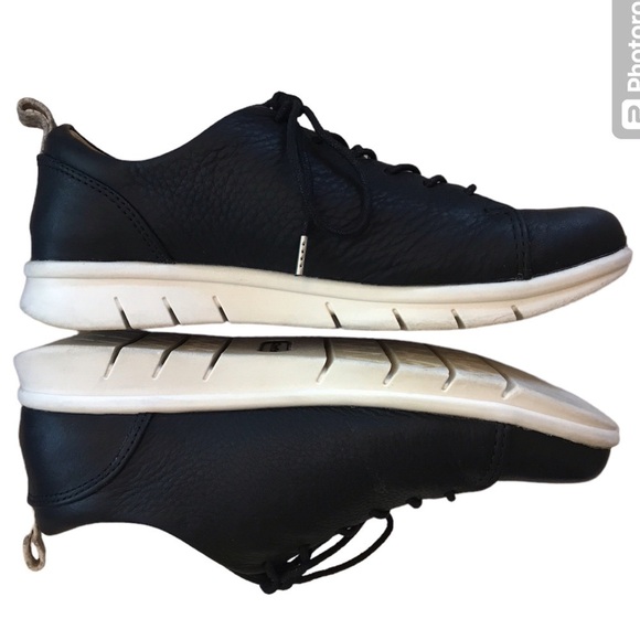 Comfortiva Align Cayson Black Leather Lace Up Sneakers - 7 - Picture 3 of 8